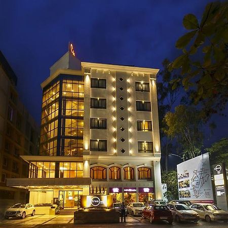 Citrus Hotel Kolhapur Bagian luar foto