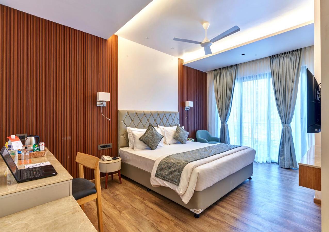 Citrus Hotel Kolhapur Bagian luar foto