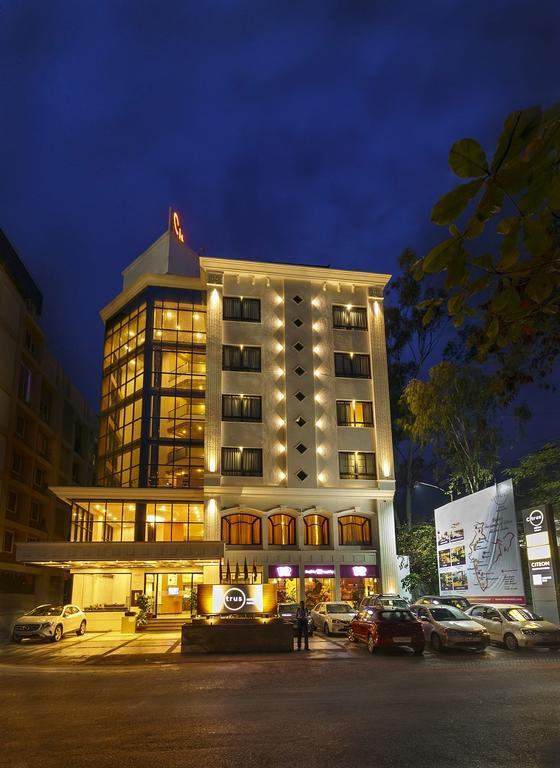 Citrus Hotel Kolhapur Bagian luar foto