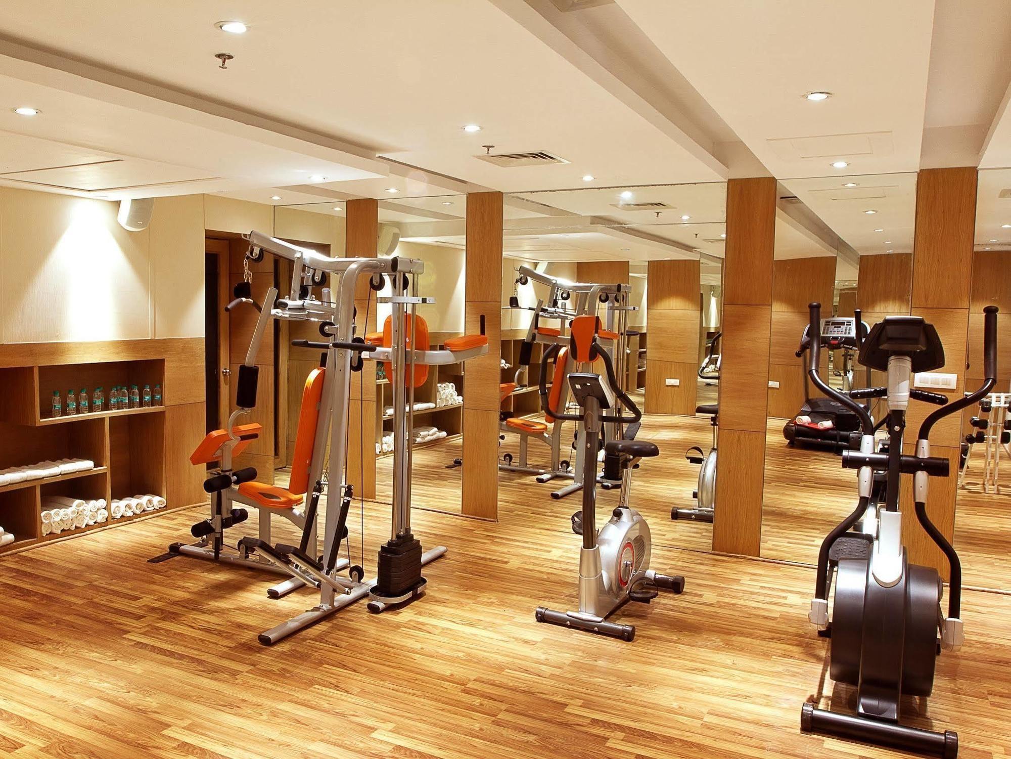 Citrus Hotel Kolhapur Bagian luar foto